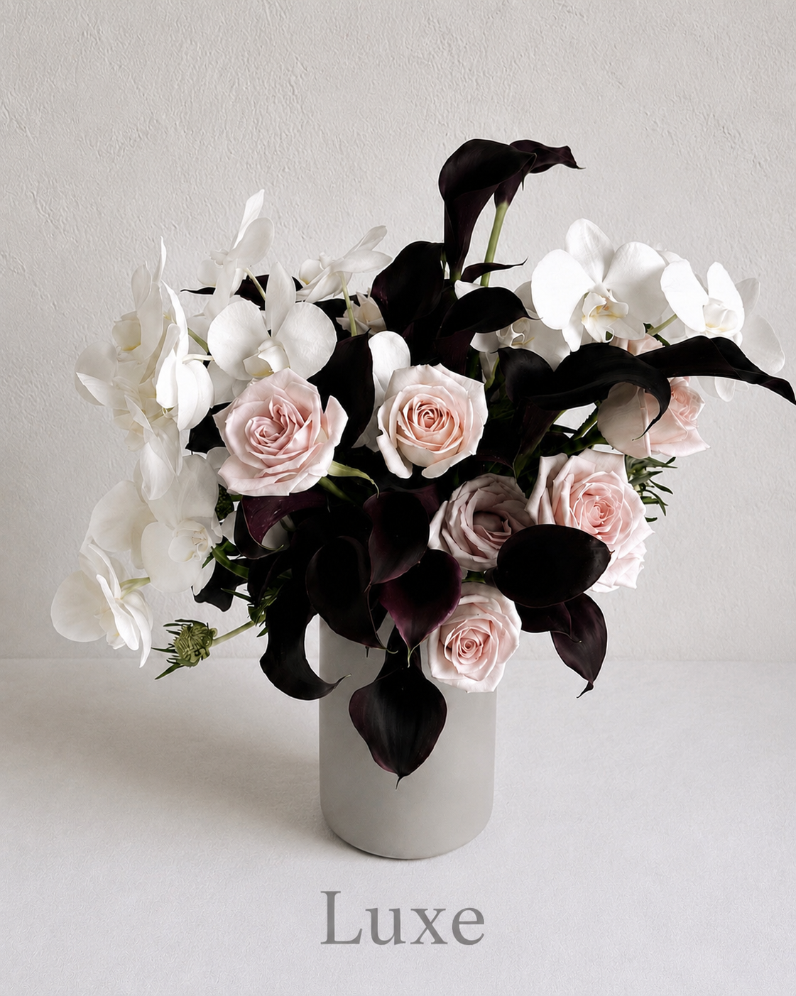Modern Floral Arrangement - Premium