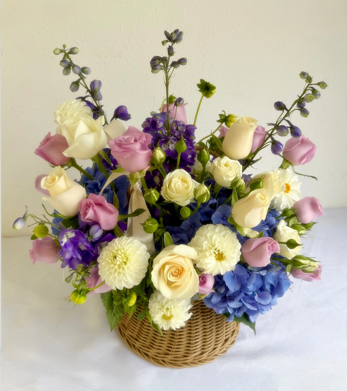 Velvet Garden - Basket