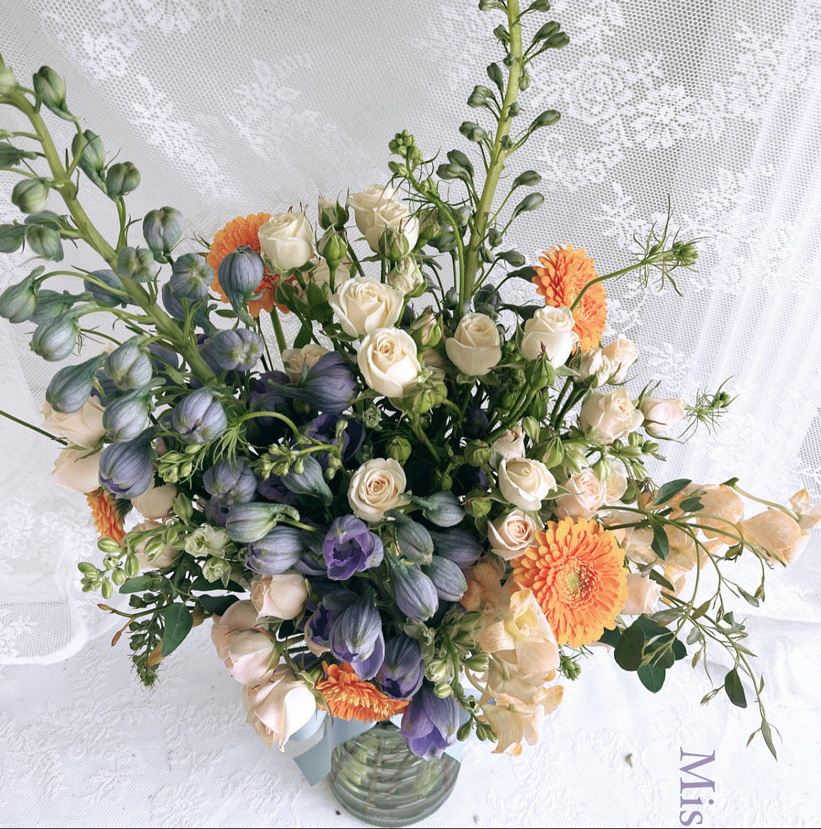 Seasonal Harmony - Glass Vase